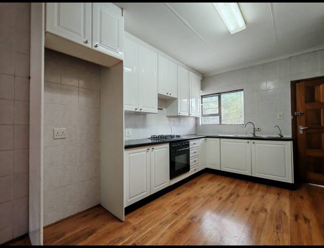 4 BEDROOM TOWNHOUSE FOR SALE IN THREE RIVERS EAST